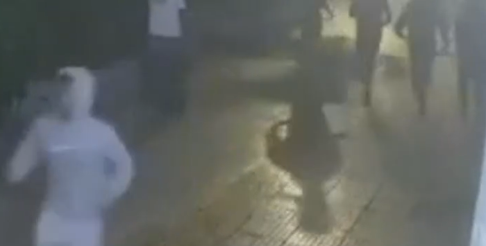Κυψέλη: Καρτέρι θανάτου σε δύο 18χρονους έξω από σχολείο – Μαχαίρωσαν τον έναν στον πνεύμονα