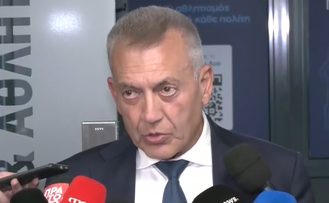 Βρούτσης για το Basketgate: «Παγώνει» η χρηματοδότηση της ΕΟΚ – «Εκλογές το ταχύτερο δυνατό»