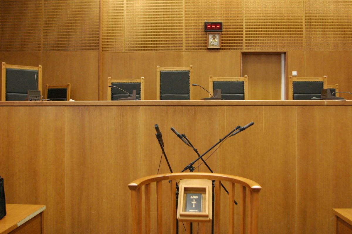 Τραγωδία στη Χαλκιδική: Διεκόπη η δίκη για τον θάνατο της 46χρονης αστυνομικού