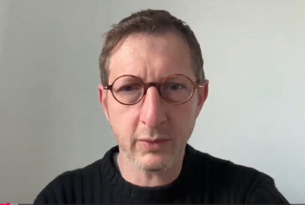 Δήμαρχος στο Παρίσι προτείνει την ανάπτυξη στρατού για την αντιμετώπιση των ταραχών (Βίντεο)