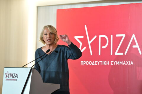 Δούρου εναντίον Τσίπρα: Εγκατέλειψε το κόμμα που τον ανέδειξε – Δεν χρειαζόμαστε άλλους σωτήρες