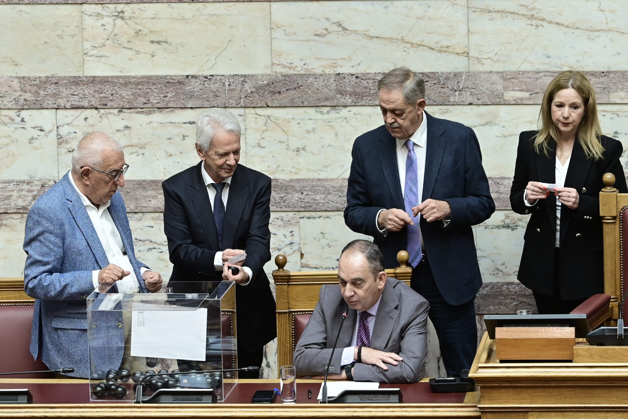 Τριαντόπουλος: Ο αρεοπαγίτης Γεώργιος Παπαγεωργίου πρόεδρος του Ειδικού Δικαστηρίου