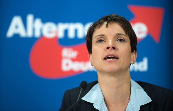 Γερμανία: Ακροδεξιά AfD και BSW ενώνουν δυνάμεις για άρση των κυρώσεων στη Ρωσία – Ζητούν τέλος στη βοήθεια προς την Ουκρανία