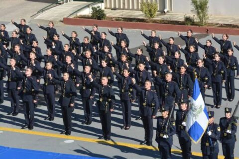 Ορκίστηκαν οι νέοι μαθητές της ΣΣΑΣ παρουσία του Αρχηγού ΓΕΝ