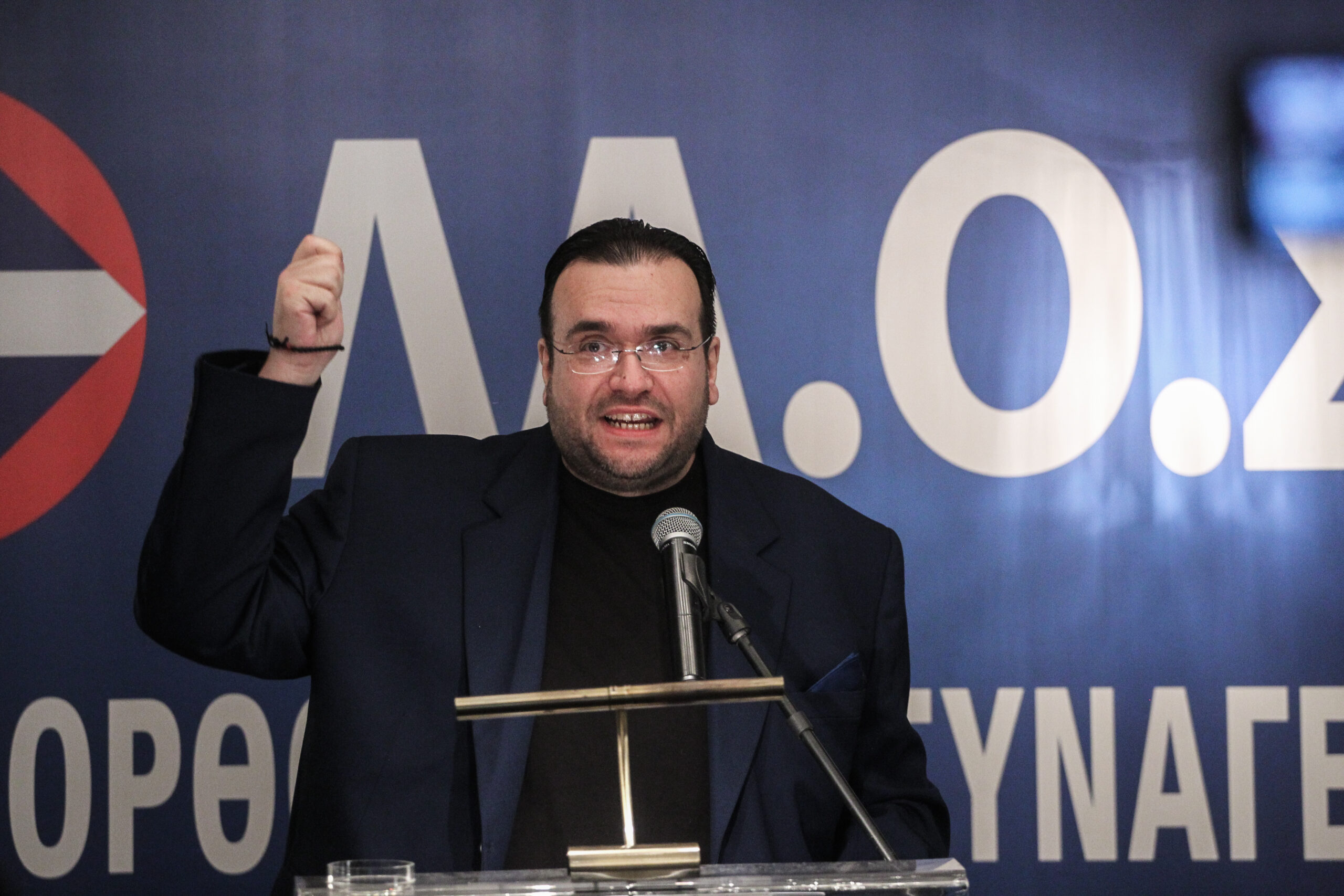 Ο Φίλιππος Καμπούρης και η σύζυγός του φέρονται ως αρχηγοί κυκλώματος που εξαπατούσε τον ΕΦΚΑ- Πάνω από 1,5 εκατ. ευρώ η ζημιά – Οκτώ συλλήψεις