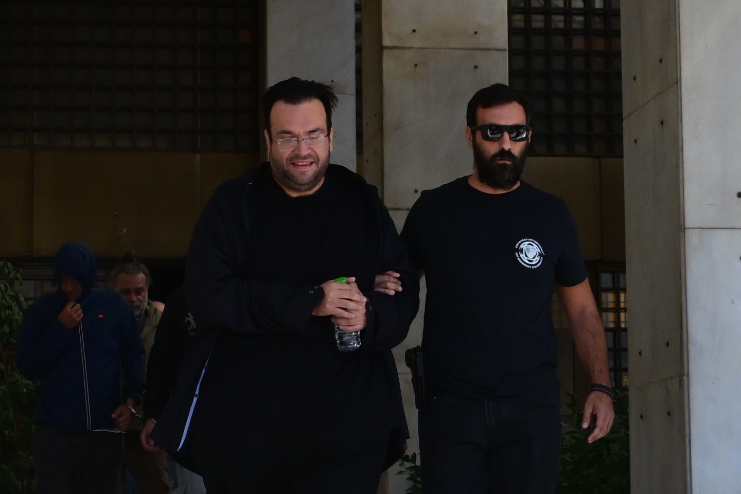 Φίλιππος Καμπούρης: Το σκεπτικό της προφυλάκισης και ο οικονομικός αποκλεισμός λόγω της δέσμευσης περιουσίας – «Δεν εξαπάτησα το Δημόσιο. Δεν είμαι εγκληματίας»