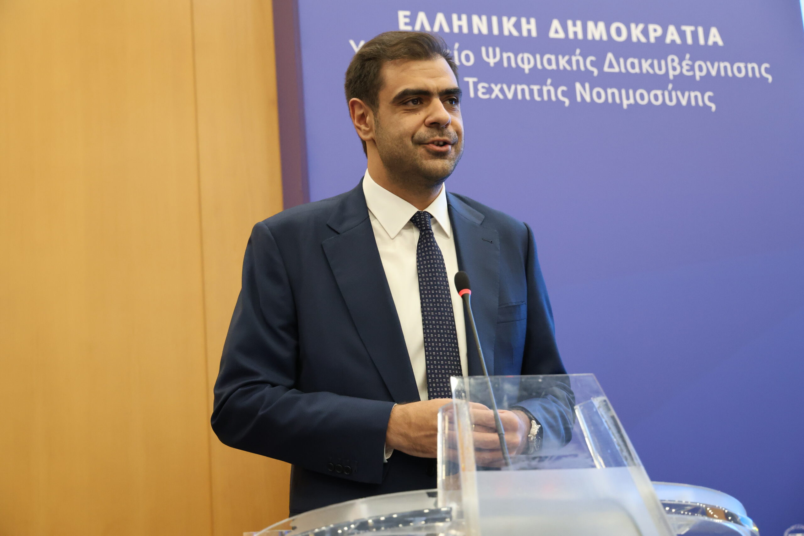 Μαρινάκης για Τσίπρα: «Στα 4,5 χρόνια “πολυδιάστατης εξωτερικής πολιτικής” του το μοναδικό χειροπιαστό επίτευγμά του ήταν μία γραβάτα»