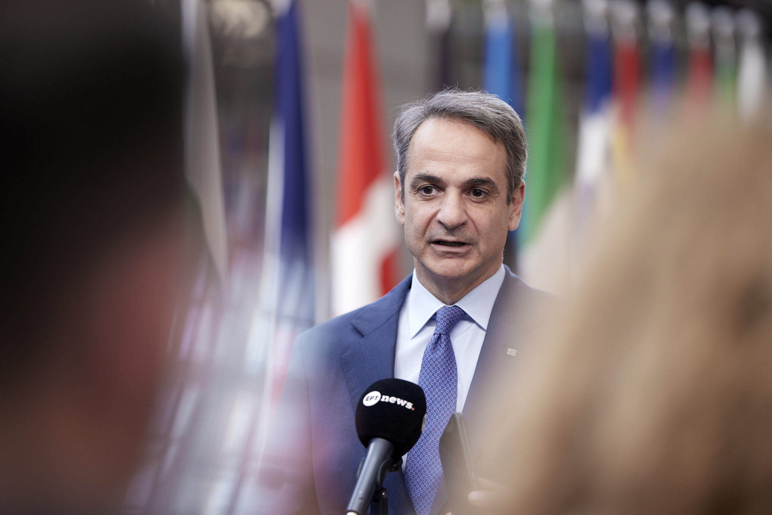 Γενναίες επιδοτήσεις στα καύσιμα, ευρωπαϊκή λύση για την ακρίβεια αναζητά η κυβέρνηση – Τα μέτρα για πετρέλαιο θέρμανσης, κίνησης και βενζίνη – Η κρίσιμη μάχη Μητσοτάκη