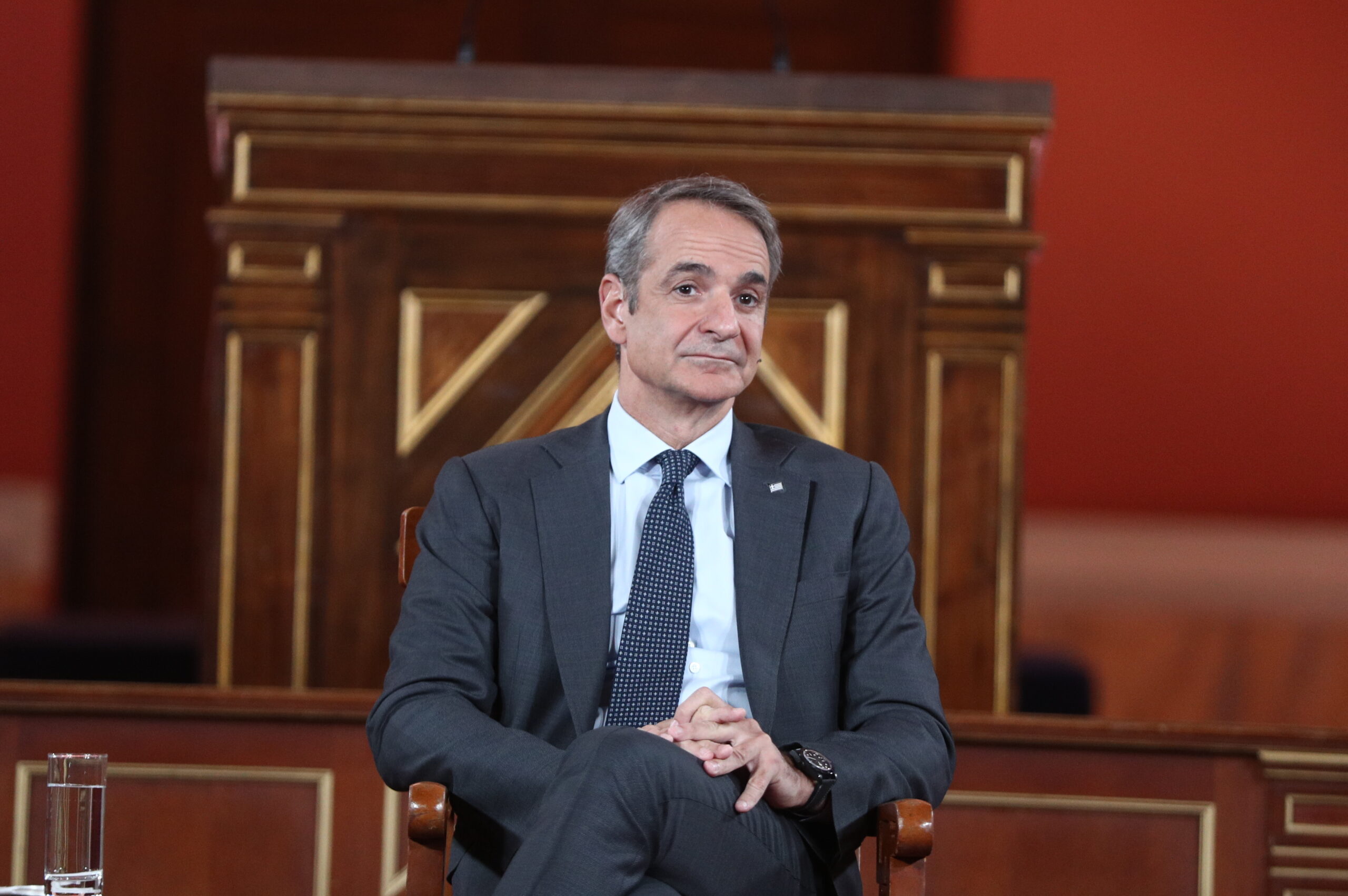 Μητσοτάκης: Αυτοδυναμία ή αποχώρηση; – Το δίλημμα, το παρασκήνιο και το σενάριο αλλαγής ηγεσίας στη ΝΔ – Ο πρωθυπουργός έβαλε για πρώτη φορά στο τραπέζι τον πήχη του 25%