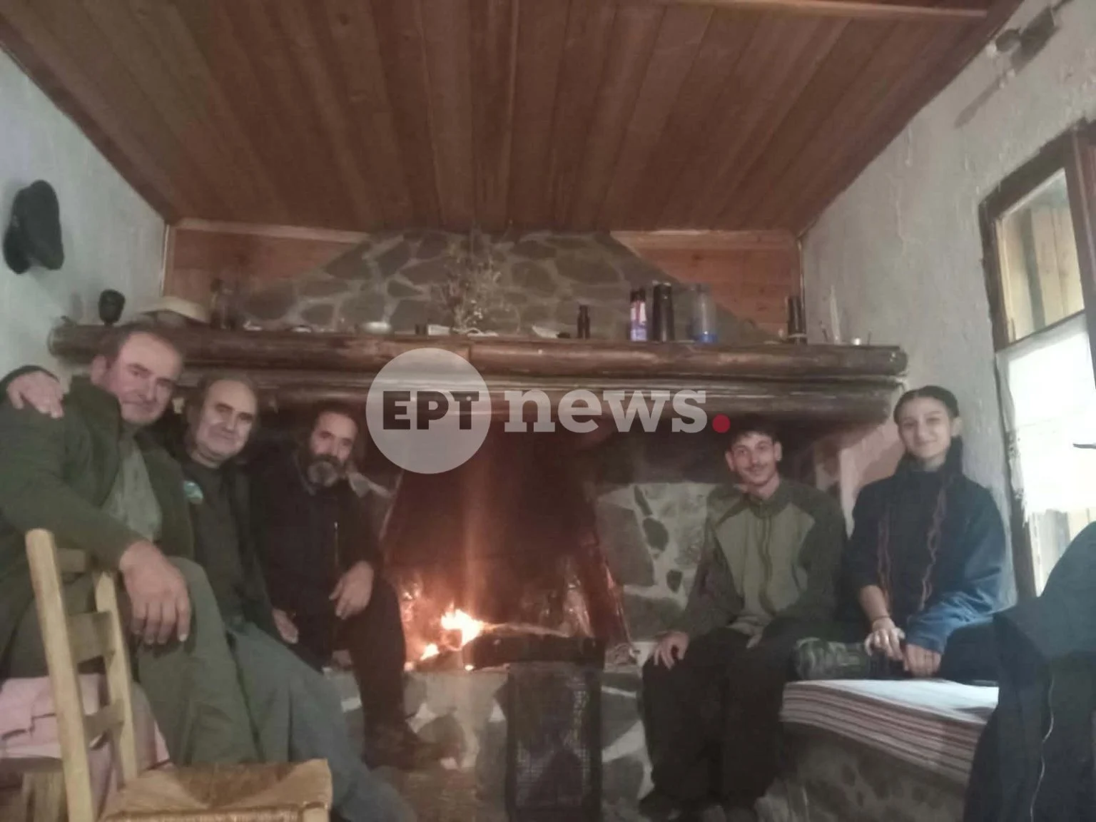 Χανιά: Αγωνία για τους 8 εγκλωβισμένους στη Σαμαριά – Ορμητικά νερά δυσκολεύουν την επιχείρηση διάσωσης (Βίντεο)