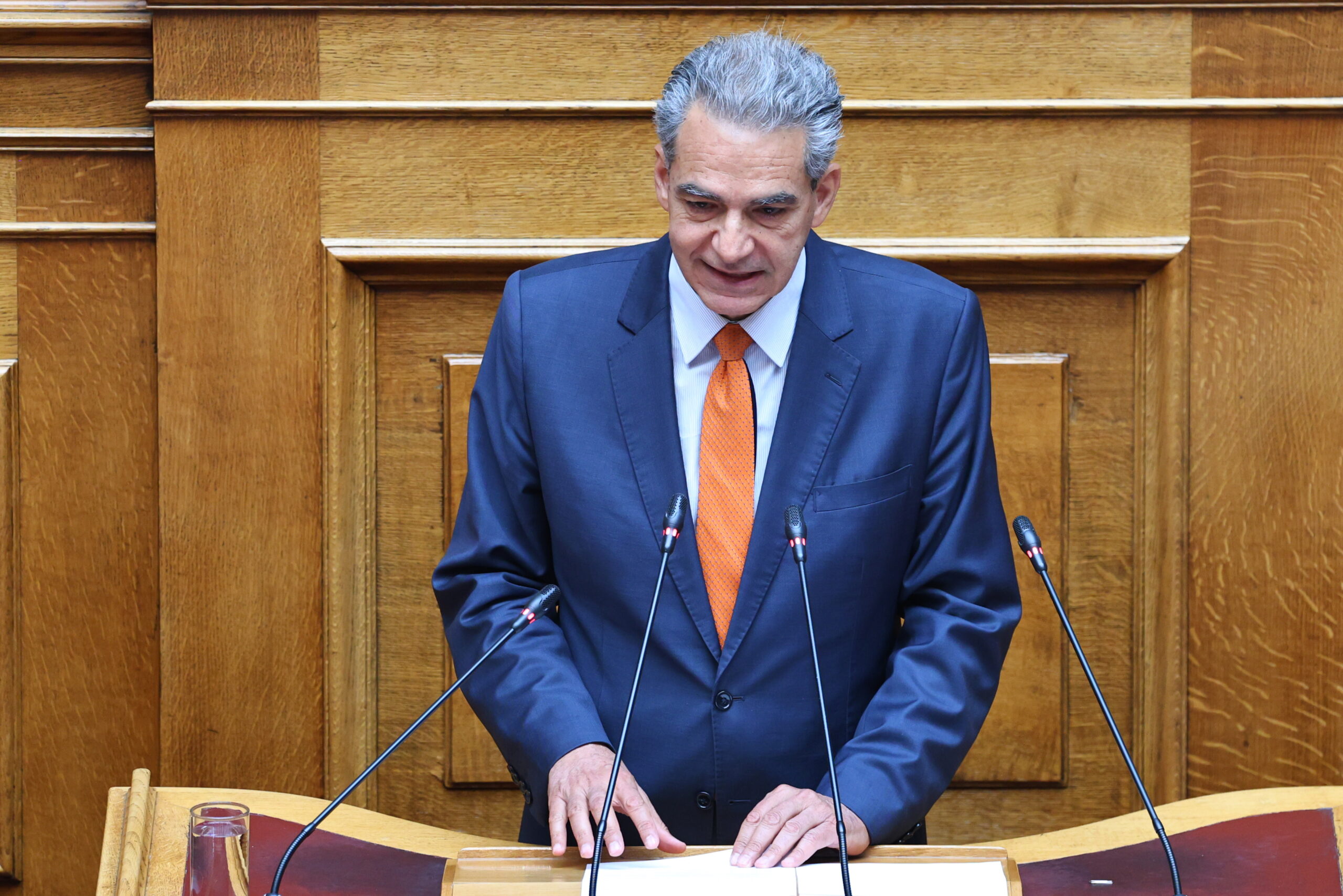 Σάλος από τη δήλωση Συρίγου ότι «υποχωρήσαμε στην Κάσο» για το καλώδιο – Εξηγήσεις ζητά η αντιπολίτευση (Βίντεο)