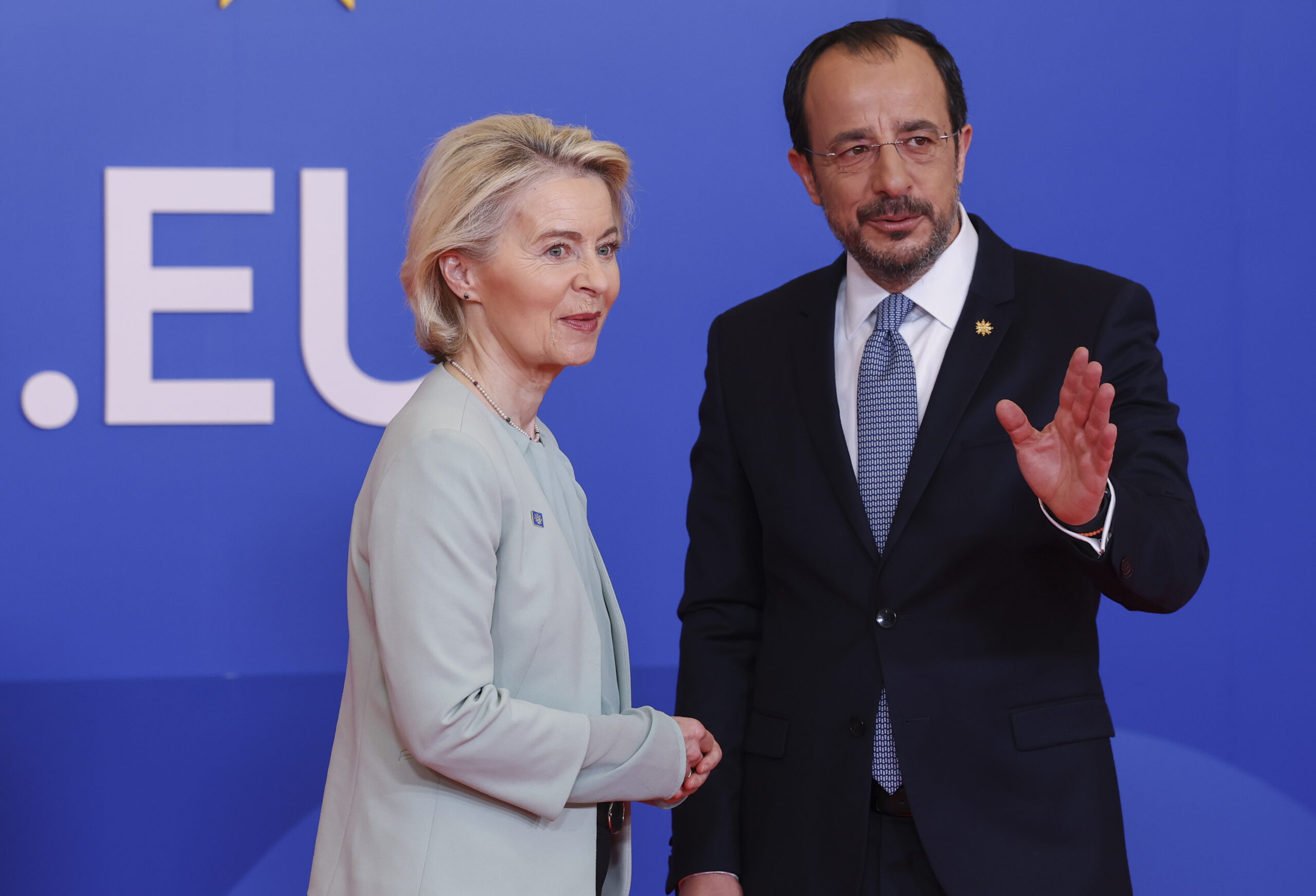 Politico: Η Κύπρος ζητά από την ΕΕ να θέσει εκ νέου στην ατζέντα τη ρήτρα αμοιβαίας άμυνας