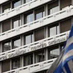 Οφειλέτες και servicers: Νέοι κανόνες στις ρυθμίσεις – Πλαφόν 15% στην προκαταβολή
