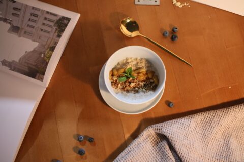 Overnight oats: Ο πλήρης οδηγός για το τέλειο πρωινό βρώμης χωρίς μαγείρεμα