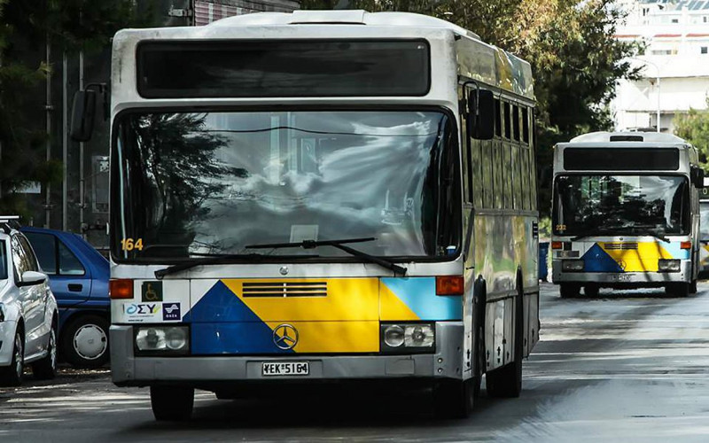 Συνελήφθη 65χρονος οδηγός λεωφορείου που παραβίασε δύο κόκκινα φανάρια στη Μεσογείων