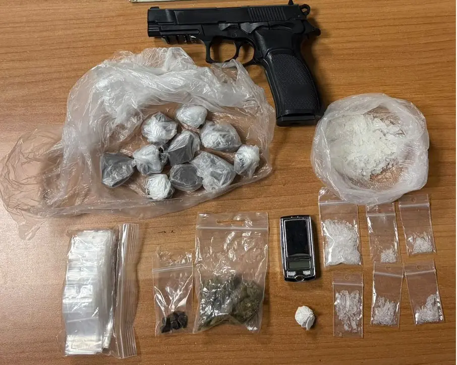 Ομόνοια: Σύλληψη 49χρονου για διακίνηση ναρκωτικών με ορμητήριο δωμάτιο ξενοδοχείου