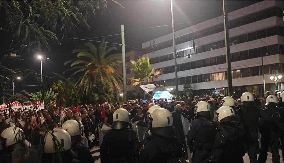 Κλειστό το κέντρο της Αθήνας: Σε εξέλιξη συλλαλητήριο κατά της άφιξης Ρούμπιο (Βίντεο)